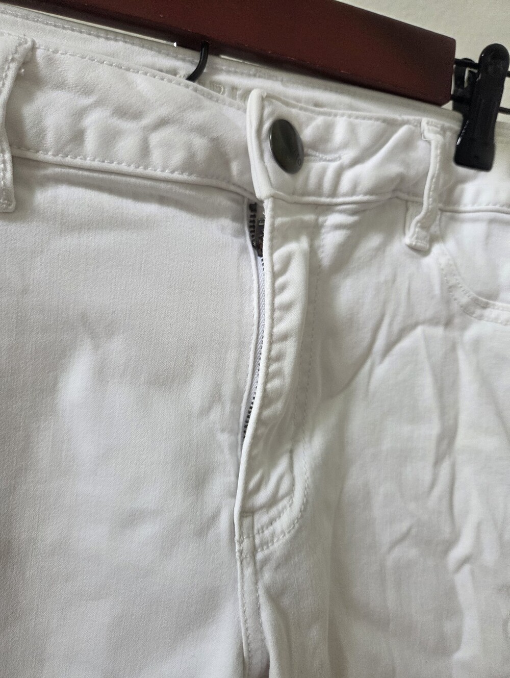 American Eagle White Frayed Hem Denim Bermuda Shorts - Picture 3 of 10
